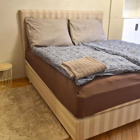 3 Room City Center Apartment By Bratislavatrip Bagian luar foto